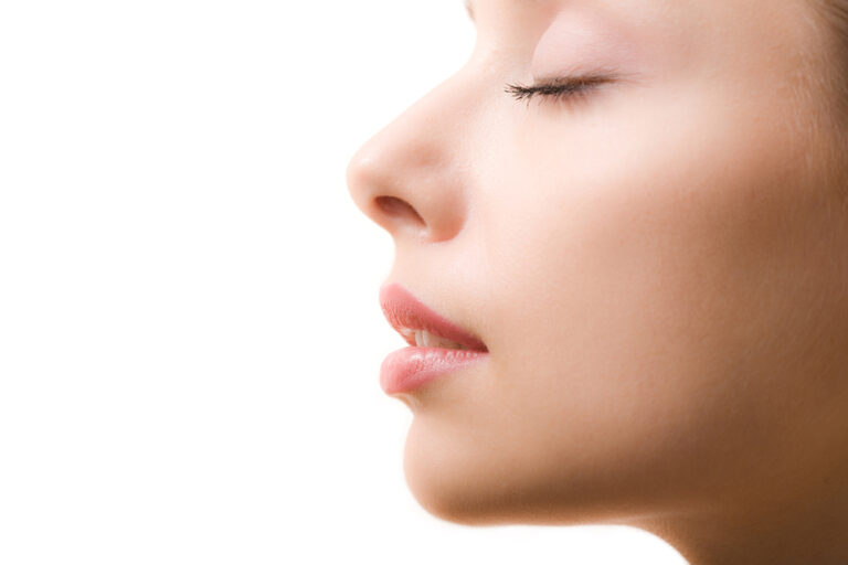 3 Important Stages after Rhinoplasty Surgery